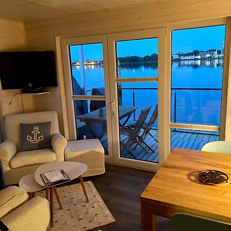 Hausboot Snowbird Luebeck Tatil Evi
