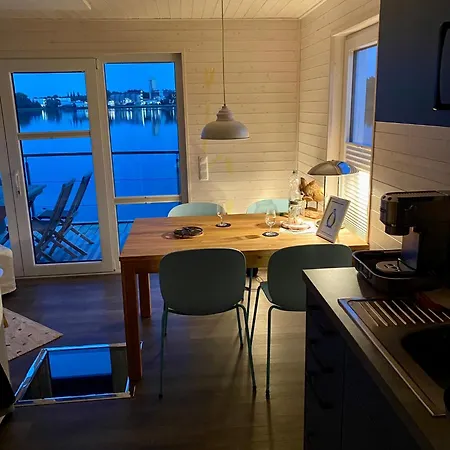 Tatil Evi Hausboot Snowbird Luebeck Kücknitz