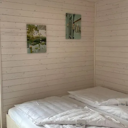 Hausboot Snowbird Luebeck Tatil Evi *