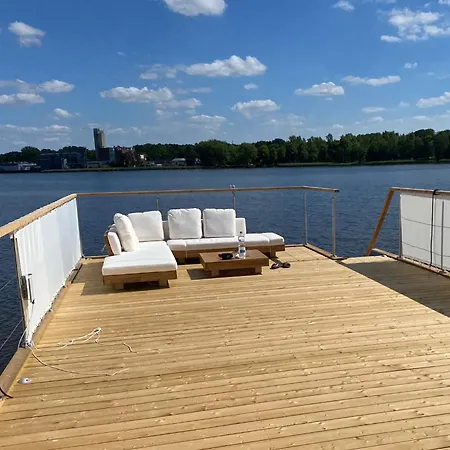 Tatil Evi Hausboot Snowbird Luebeck Kücknitz